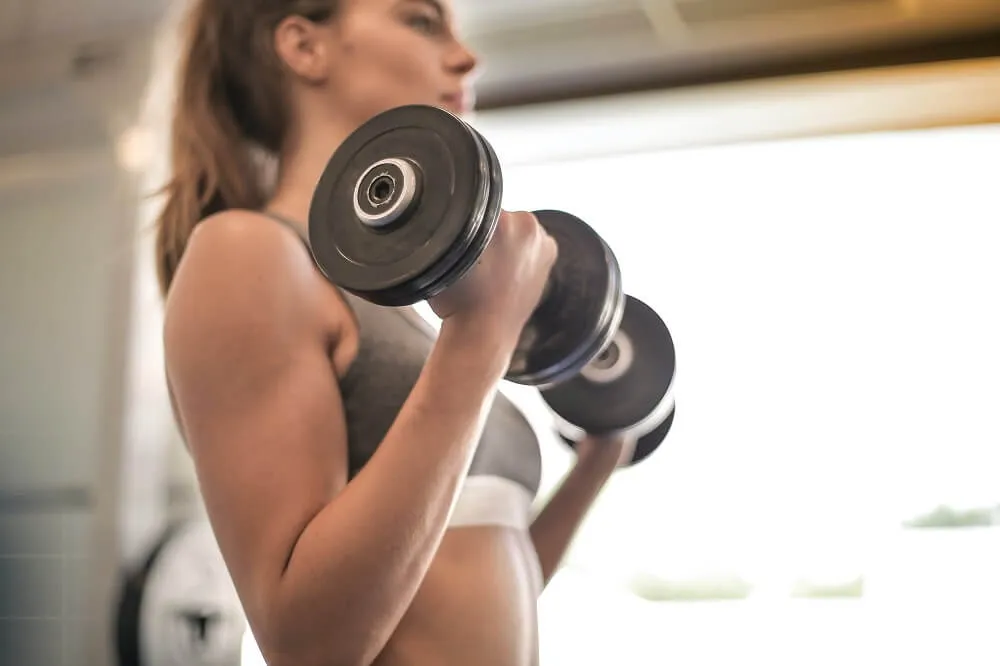 運動後會痠痛多久？認識「延遲性肌肉痠痛」學會分辨正常肌肉痠痛